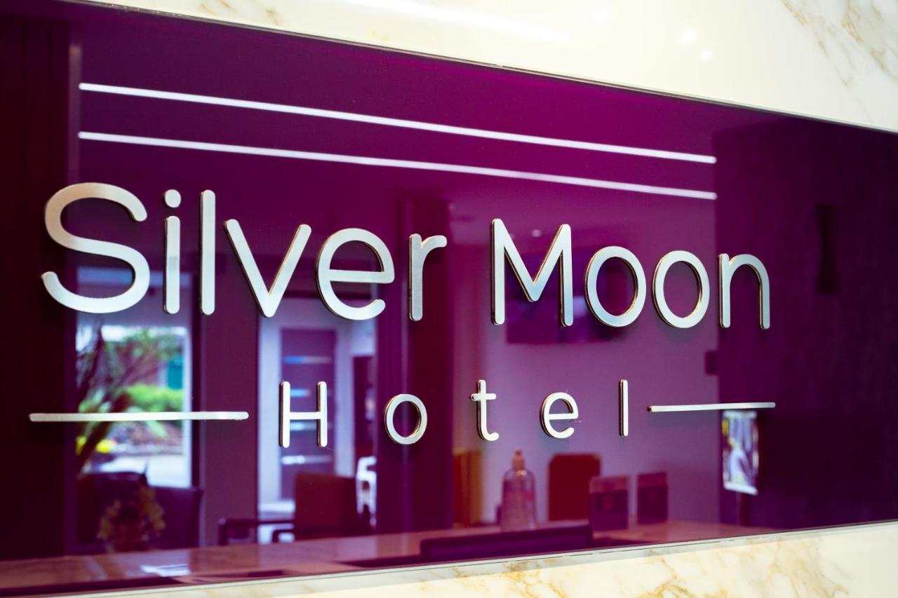 Silver Moon Hotel Abidjan Extérieur photo